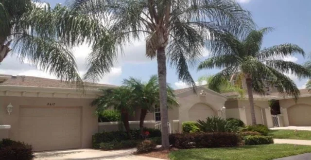 kings-point-homes-2000-2437r-e25b86a7